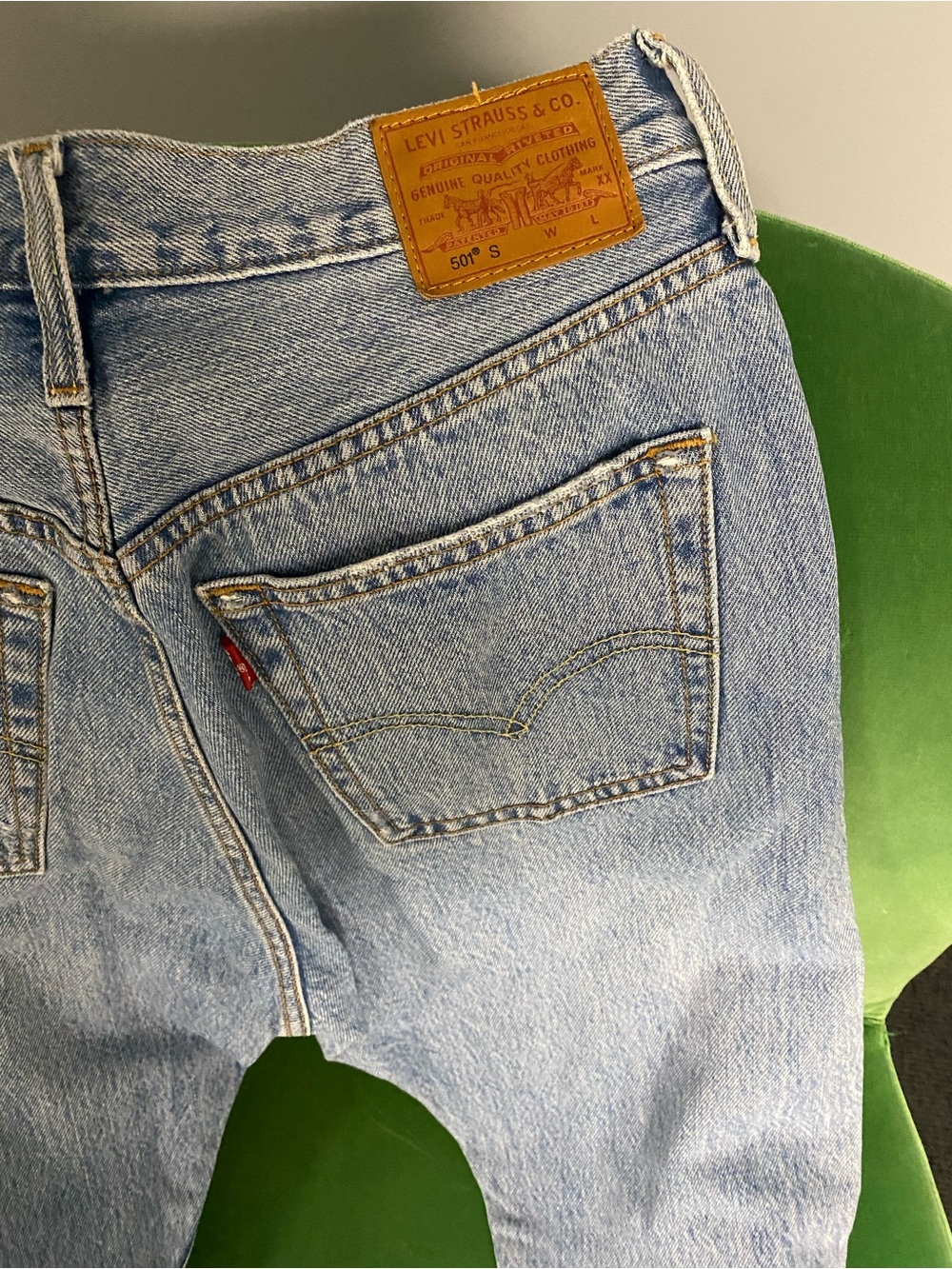 Levi's Women’s 501® Classic Straight Jeans - Size 28